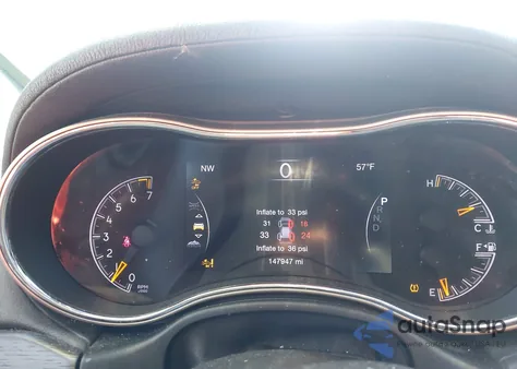 2016 Jeep Grand Cherokee Summit z USA, uszkodzony, nr VIN 1C4RJFJG1GC356209